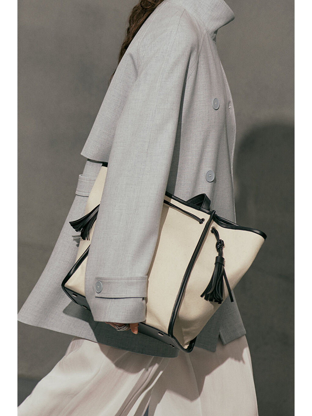 Kanvas Püsküllü Cıty Çanta Siyah-10