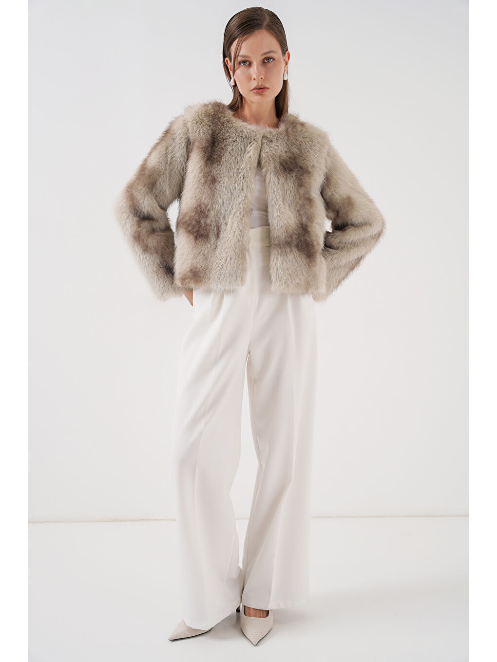 Kadın Pelüş Kürk Mont 5225 - Bej-1