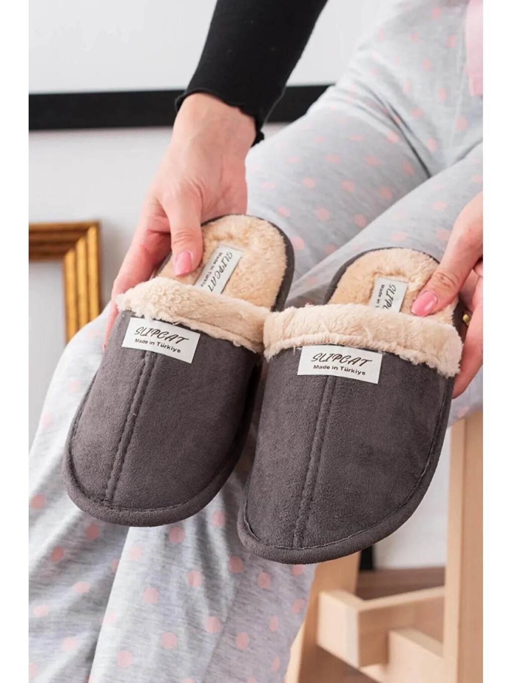 Karışık Unisex Nakışlı Kadife Ev Terliği-2