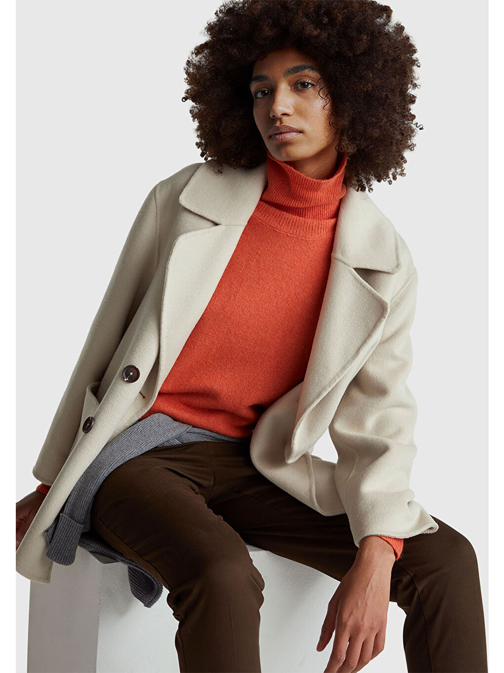 Kadın Turuncu Akrilik ve Yün Karışımlı Düşük Omuzlu Balıkçı Yaka Kazak-4