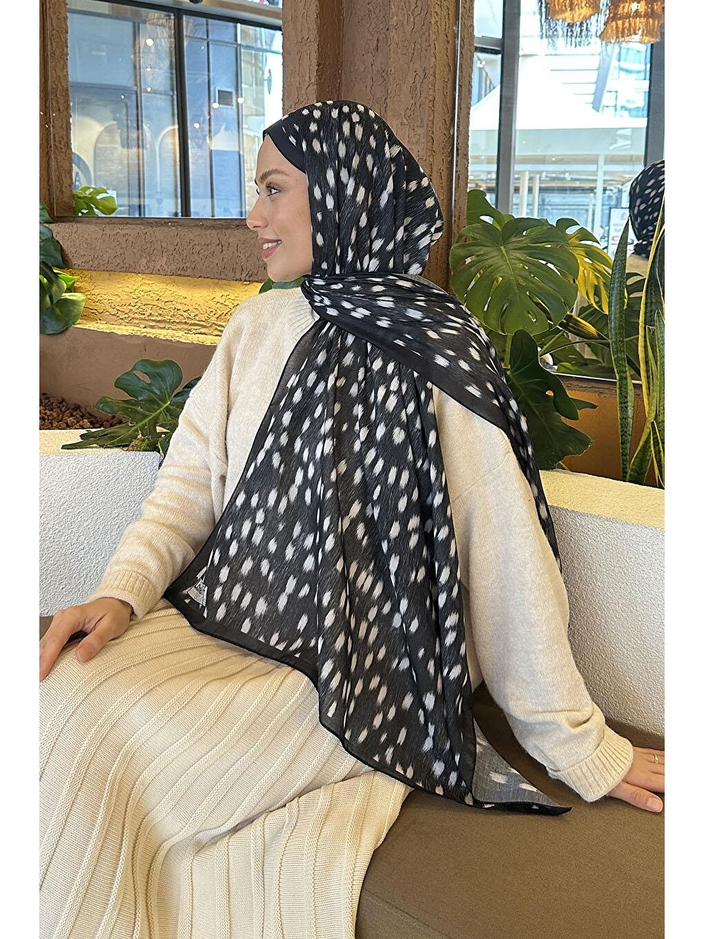 Ceylan Desen Soft Şal Siyah-3