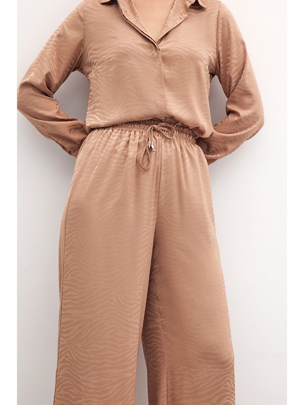 Kahverengi Zebra Desenli Salaş Pantolon - Camel-4