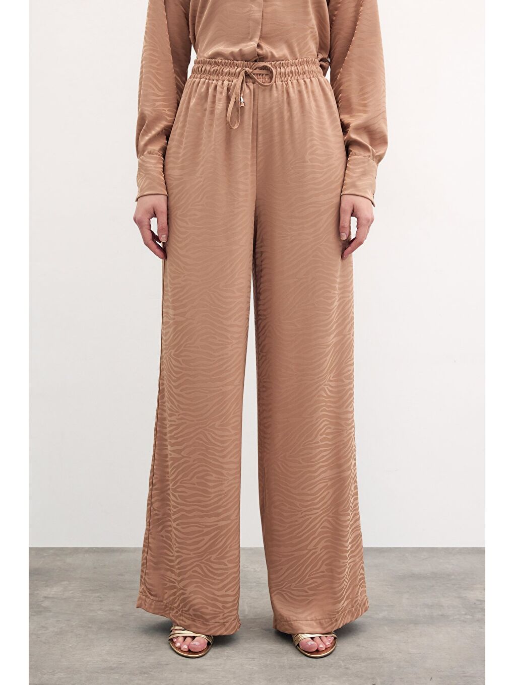Kahverengi Zebra Desenli Salaş Pantolon - Camel-5
