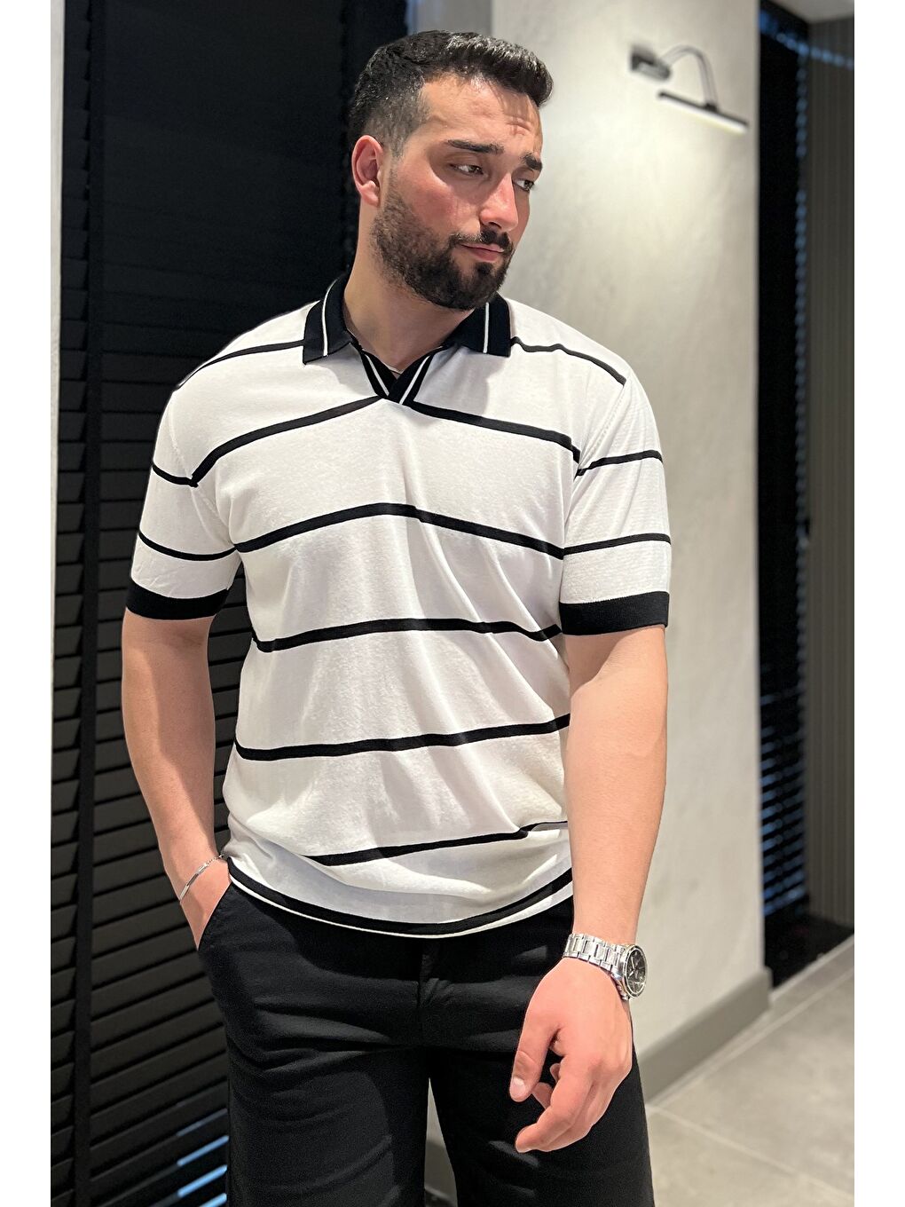 Beyaz Erkek Polo Yaka Çizgi Desenli Triko Tişört