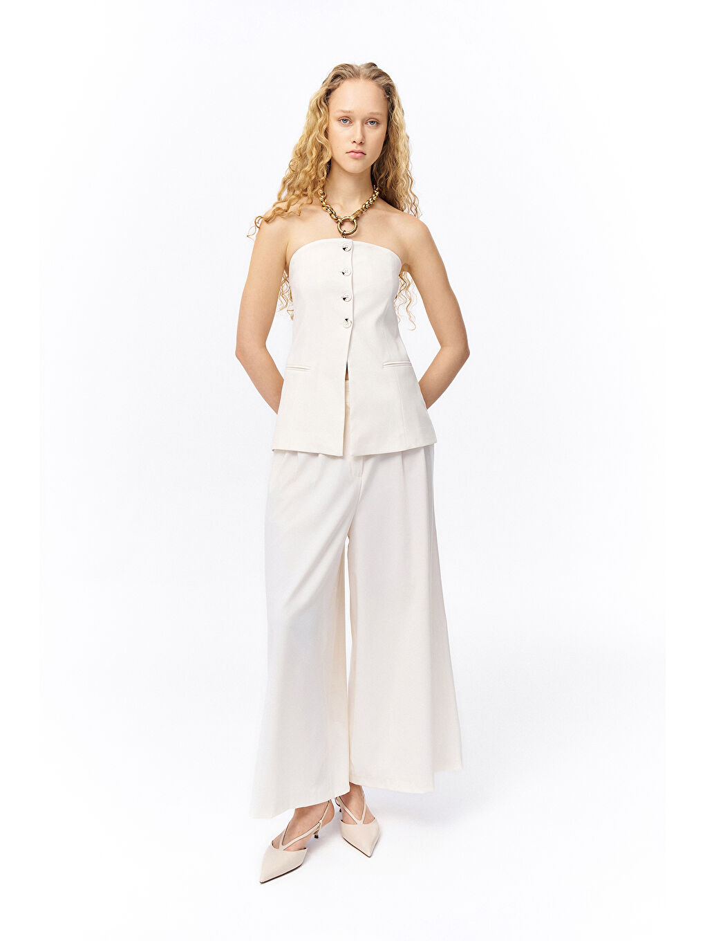 Düğme Detaylı Straplez Bluz Ekru-3