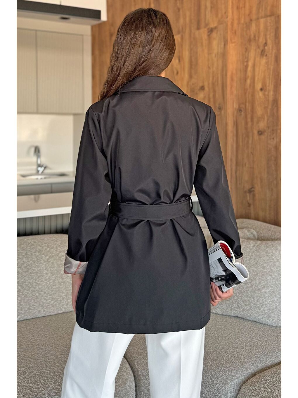 Siyah Kadın Ön Düğmeli Bel Kuşaklı Trençkot-3