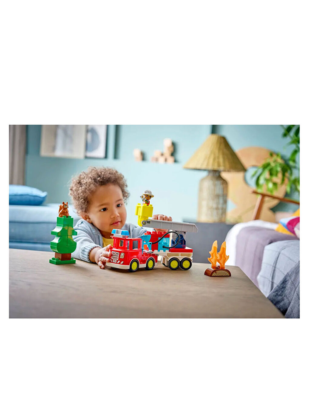 DUPLO Kasabası Hortumlu İtfaiye Aracı ve İtfaiyeci 10473-8