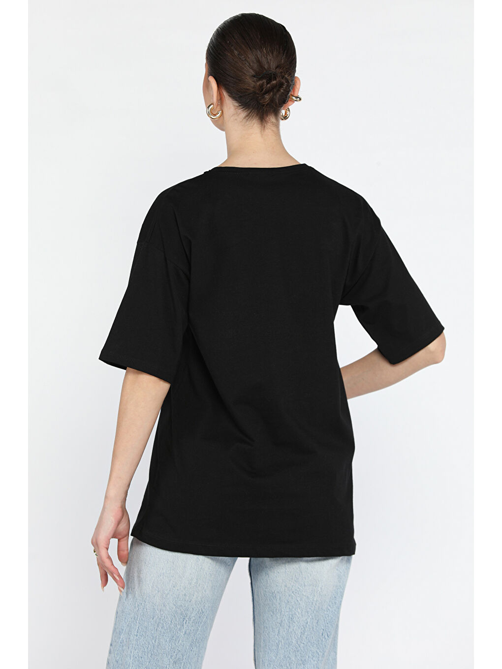 Siyah Bisiklet Yaka Ön Baskılı Kadın Tişört-2