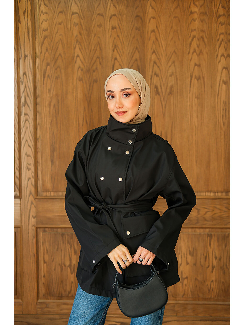 Kadın Deri Görünümlü Kısa Trenç Siyah-4