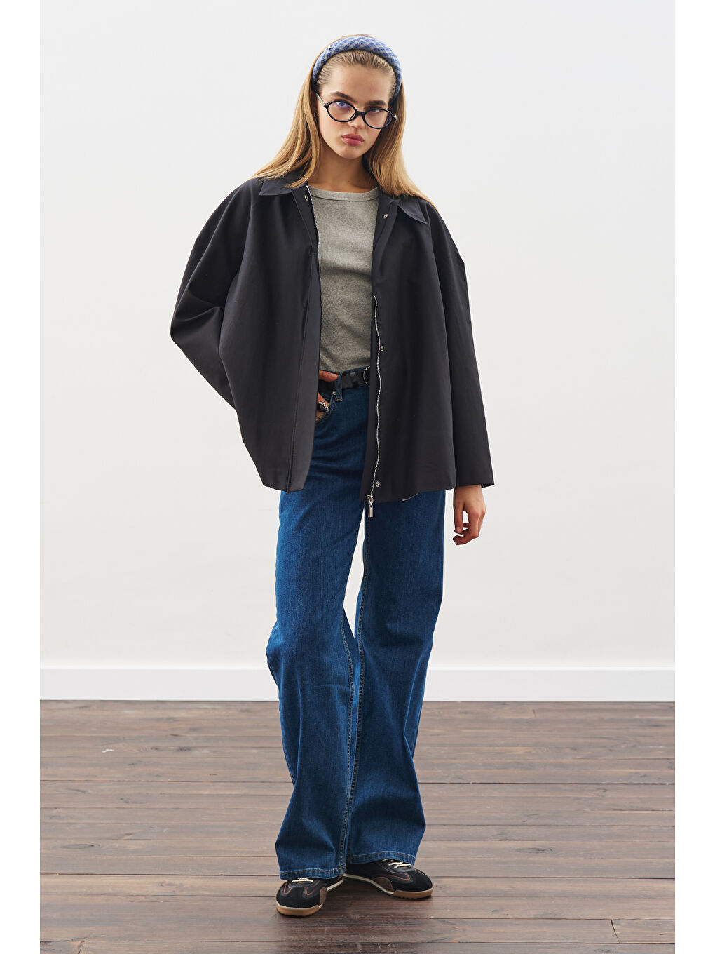 Kontrast Yakalı Trençkot Siyah-1