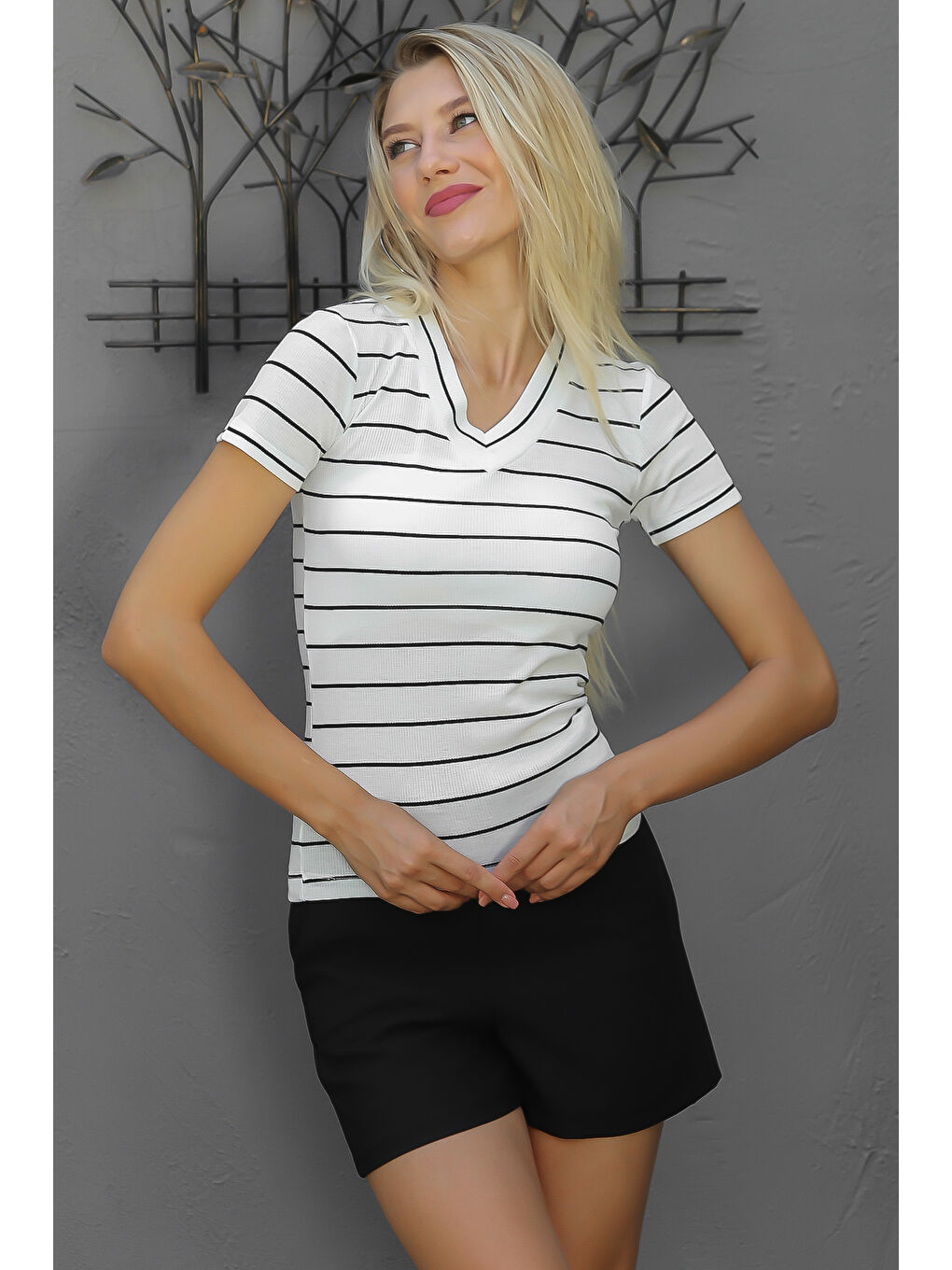 Beyaz V Yaka Kısa Kol Düz Renk Örme Bluz-4