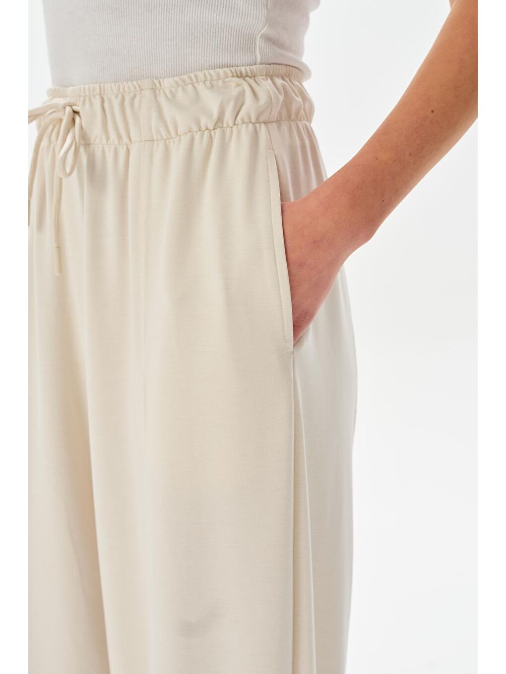 Modal Örme Extra Bol Jogger Pantolon Ekru-4