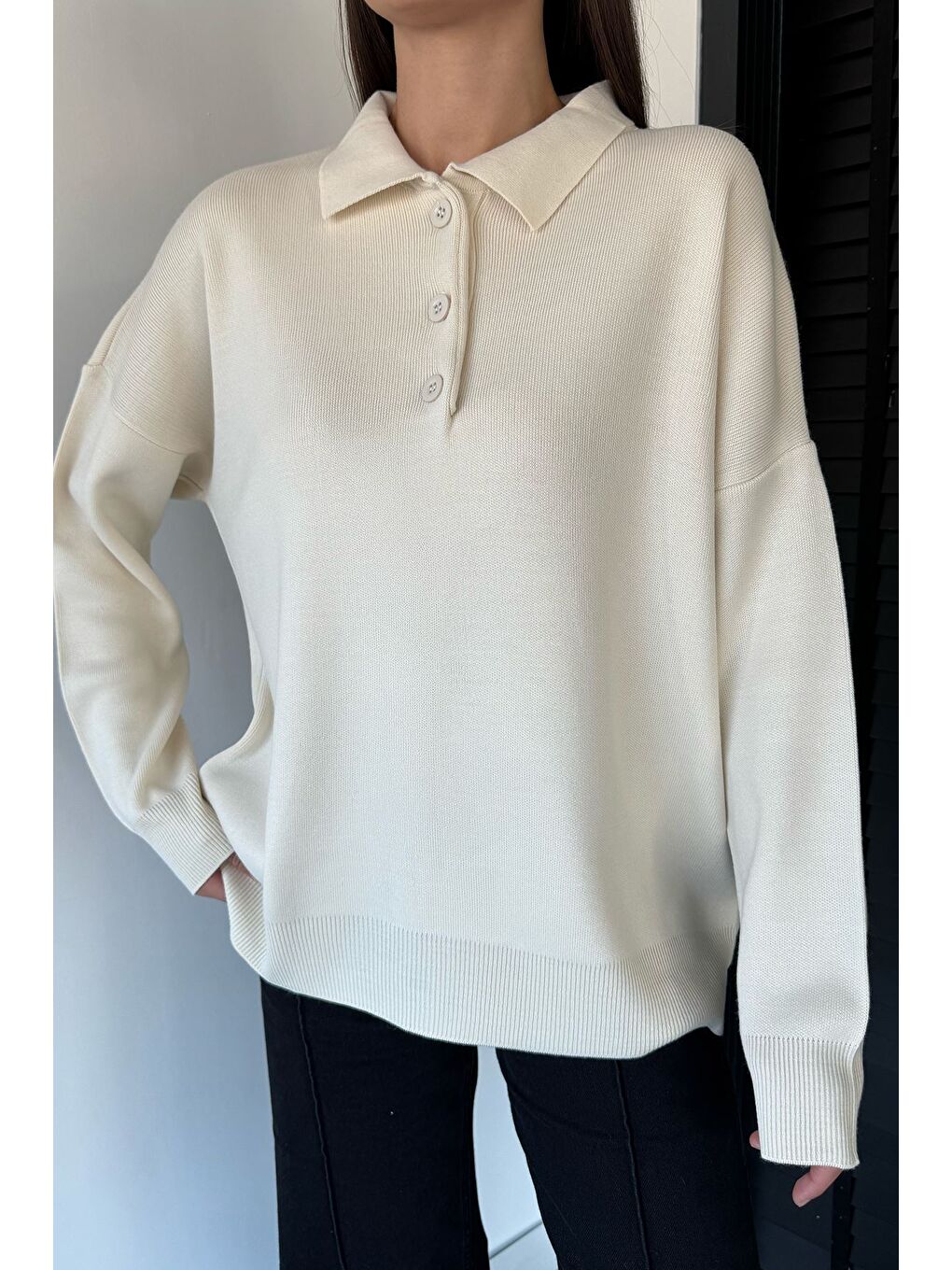 Ekru Kadın Yarım Düğmeli Triko Kazak-2