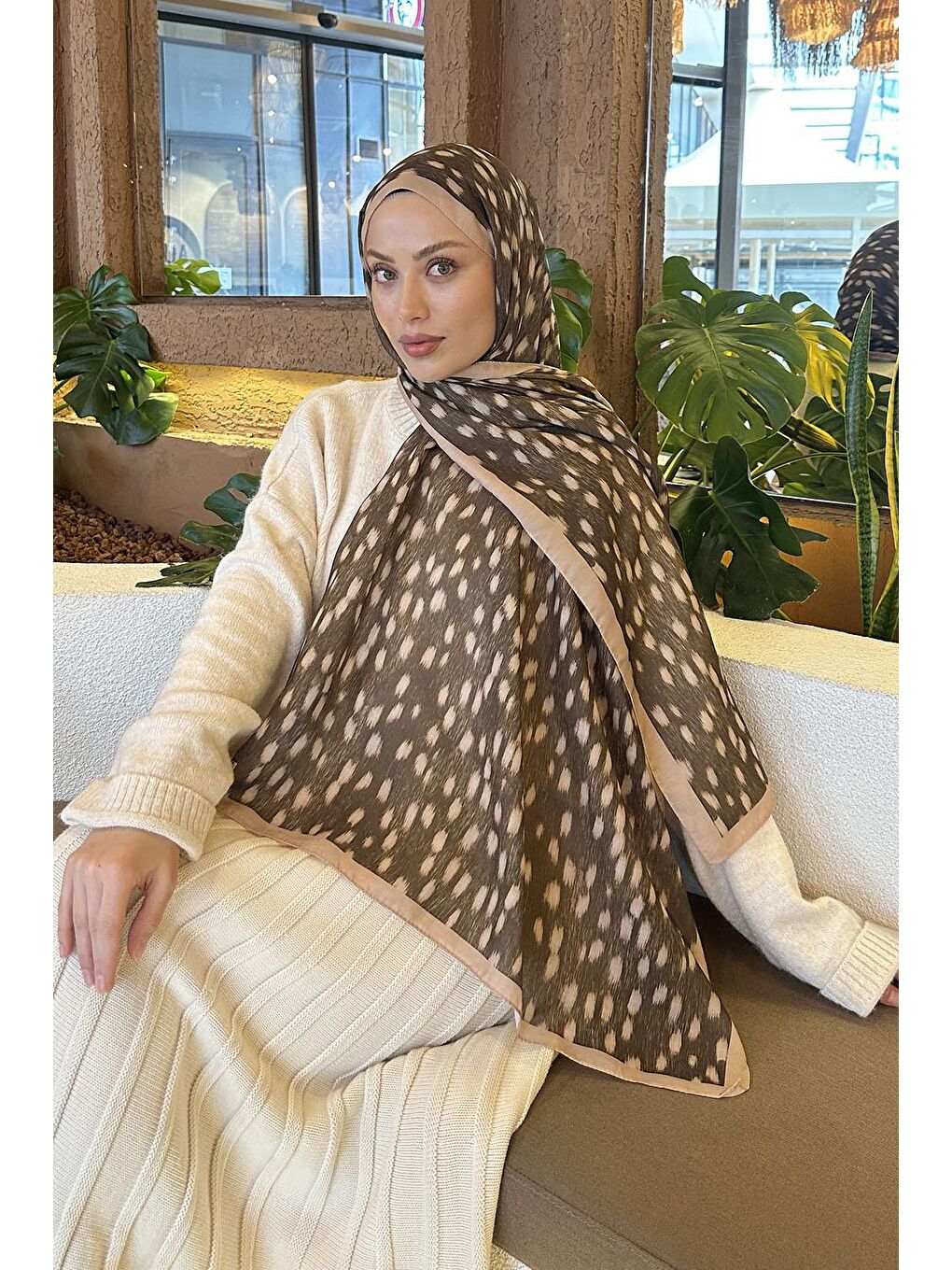 Kahverengi Ceylan Desen Soft Şal Camel