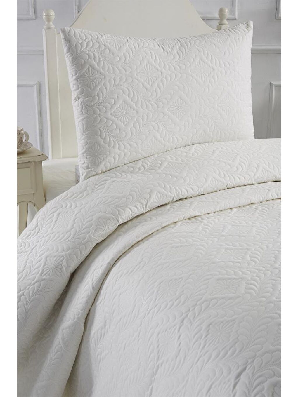 Ekru Ultrasonik Kapitoneli Elite Tek Kişilik Yatak Örtüsü Krem-3