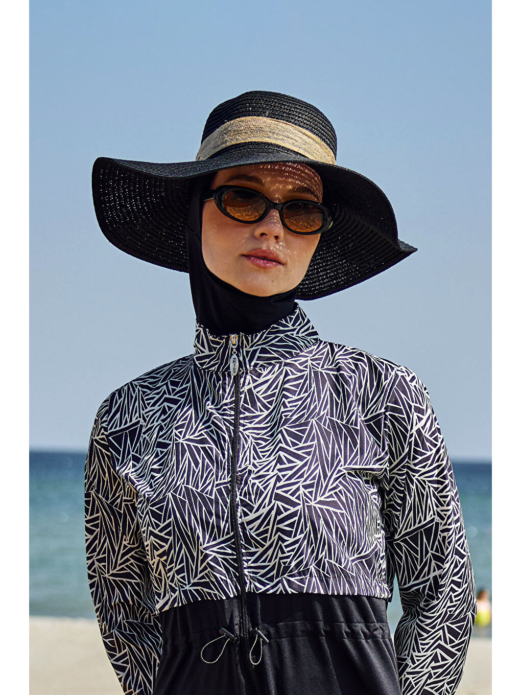 Keten Kurdele Detaylı Hasır Şapka Siyah RŞ-106-1