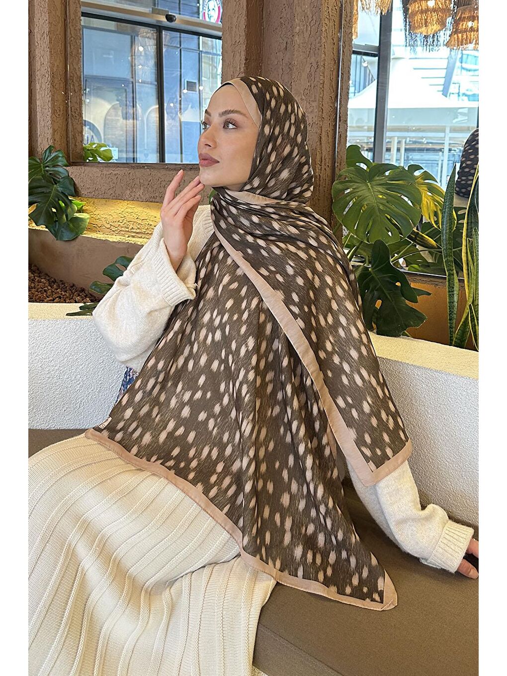 Kahverengi Ceylan Desen Soft Şal Camel-2