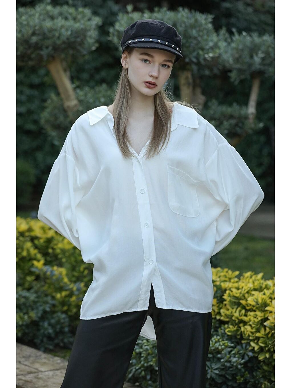 Kadın Beyaz Owersize Uzun Basic Gömlek-3