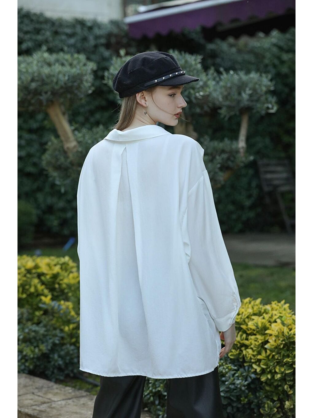 Kadın Beyaz Owersize Uzun Basic Gömlek-5