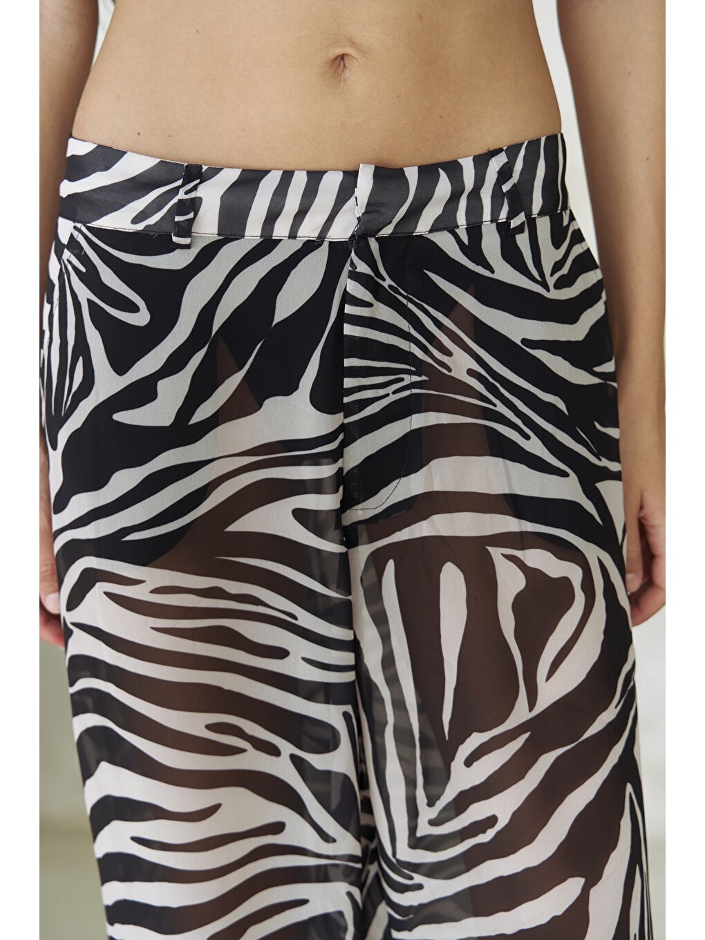 Budiono Transparan Patlı Siyah Pantolon-4