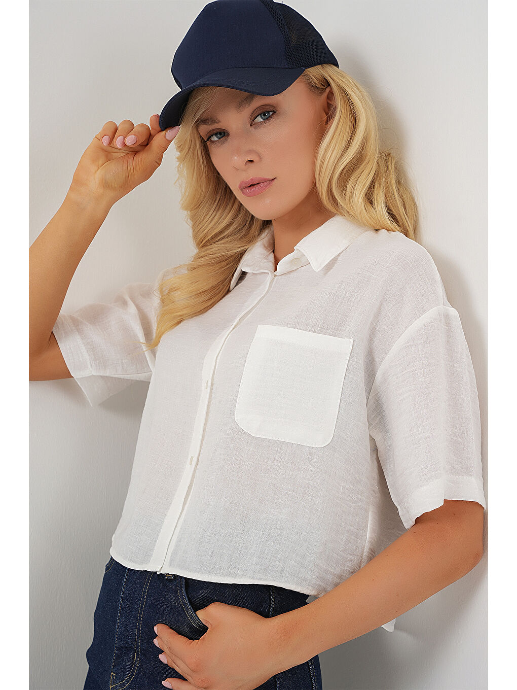 Kadın Kısa Kol Crop Gömlek 20341 - Beyaz-3