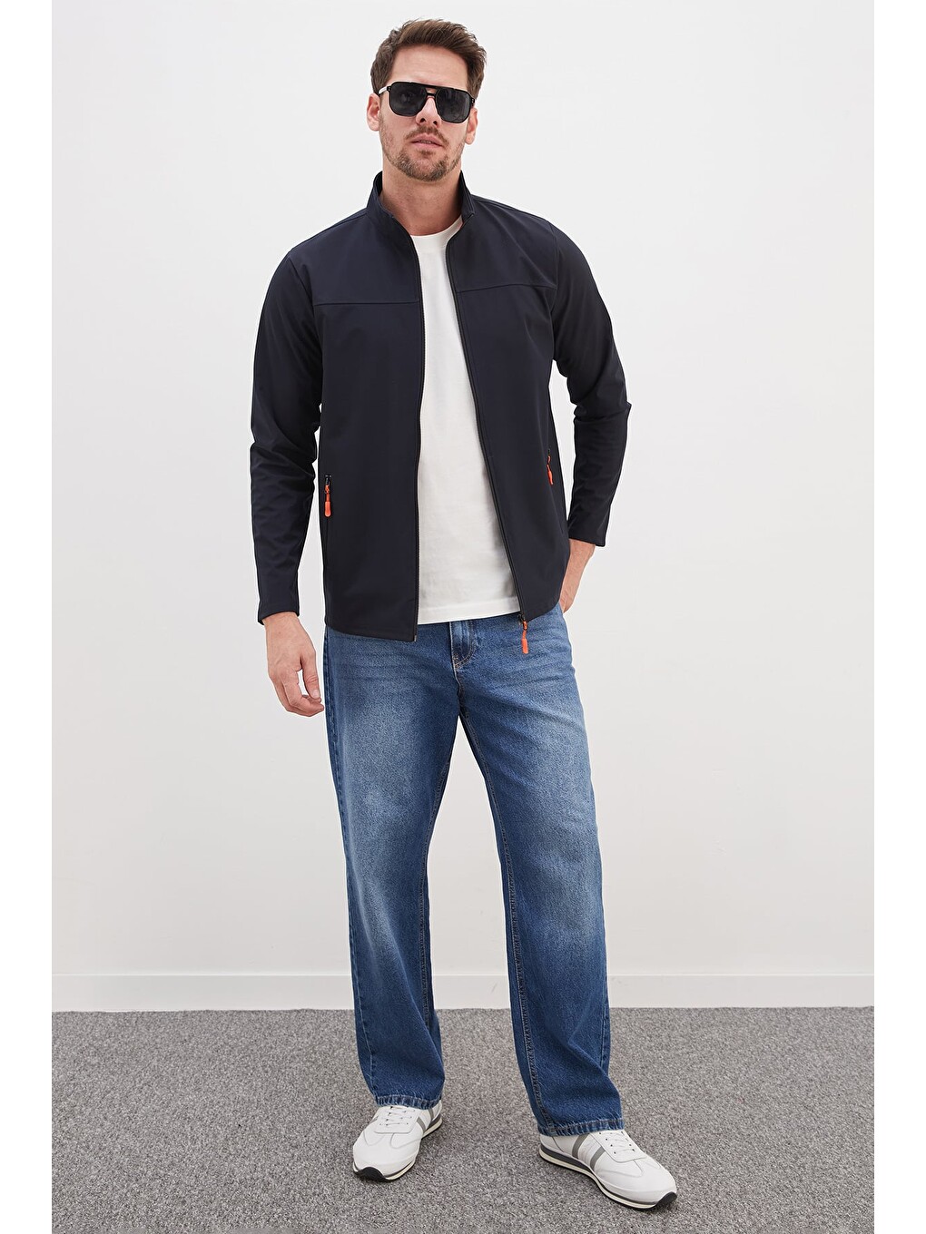 Lacivert Fermuarlı Dik Yaka Softshell Ceket-1