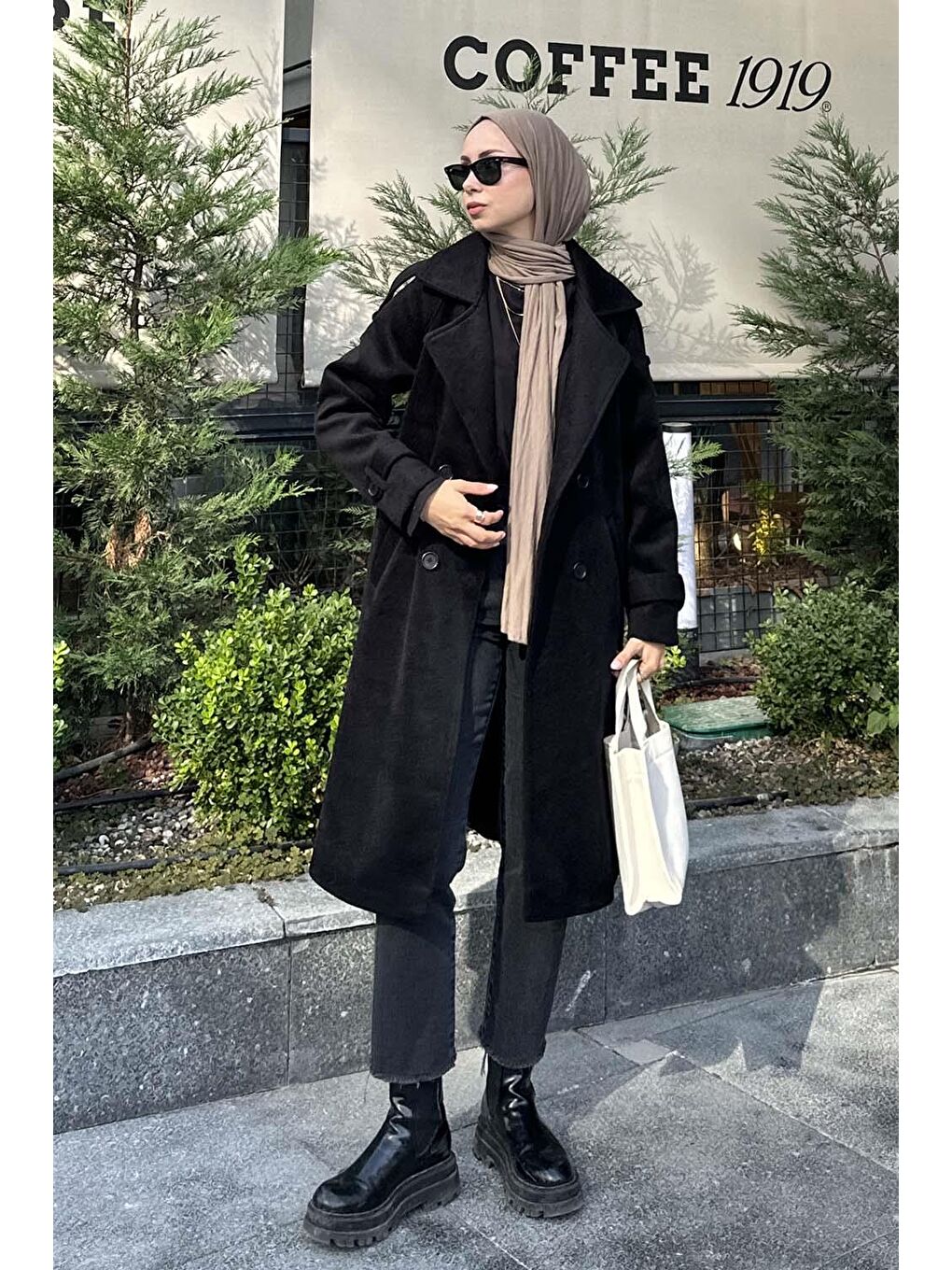 Omuz Filetolu Kol Apoletli Kaşe Kaban Siyah-2