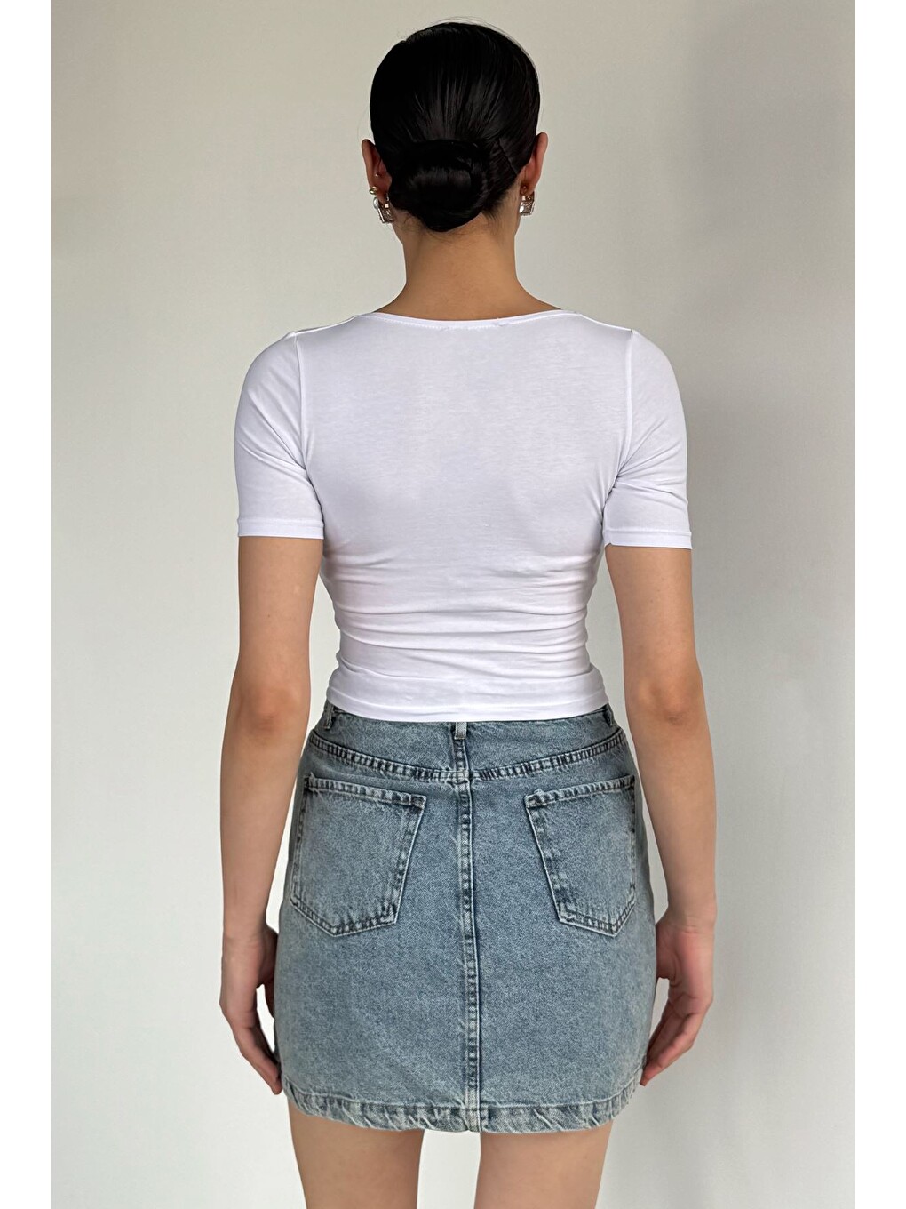 Beyaz Kadın Kare Yaka Crop Top Bluz-3