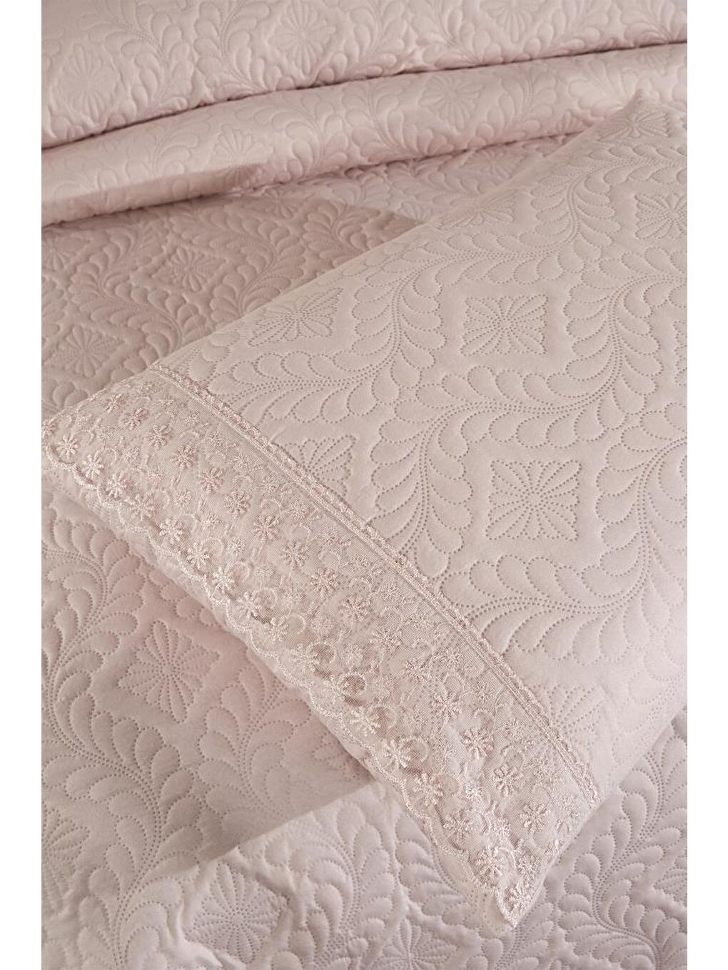 Pembe Zoya Dantelli Kapitoneli Ultrasonik Çift Kişilik Yatak Örtüsü Pudra-2