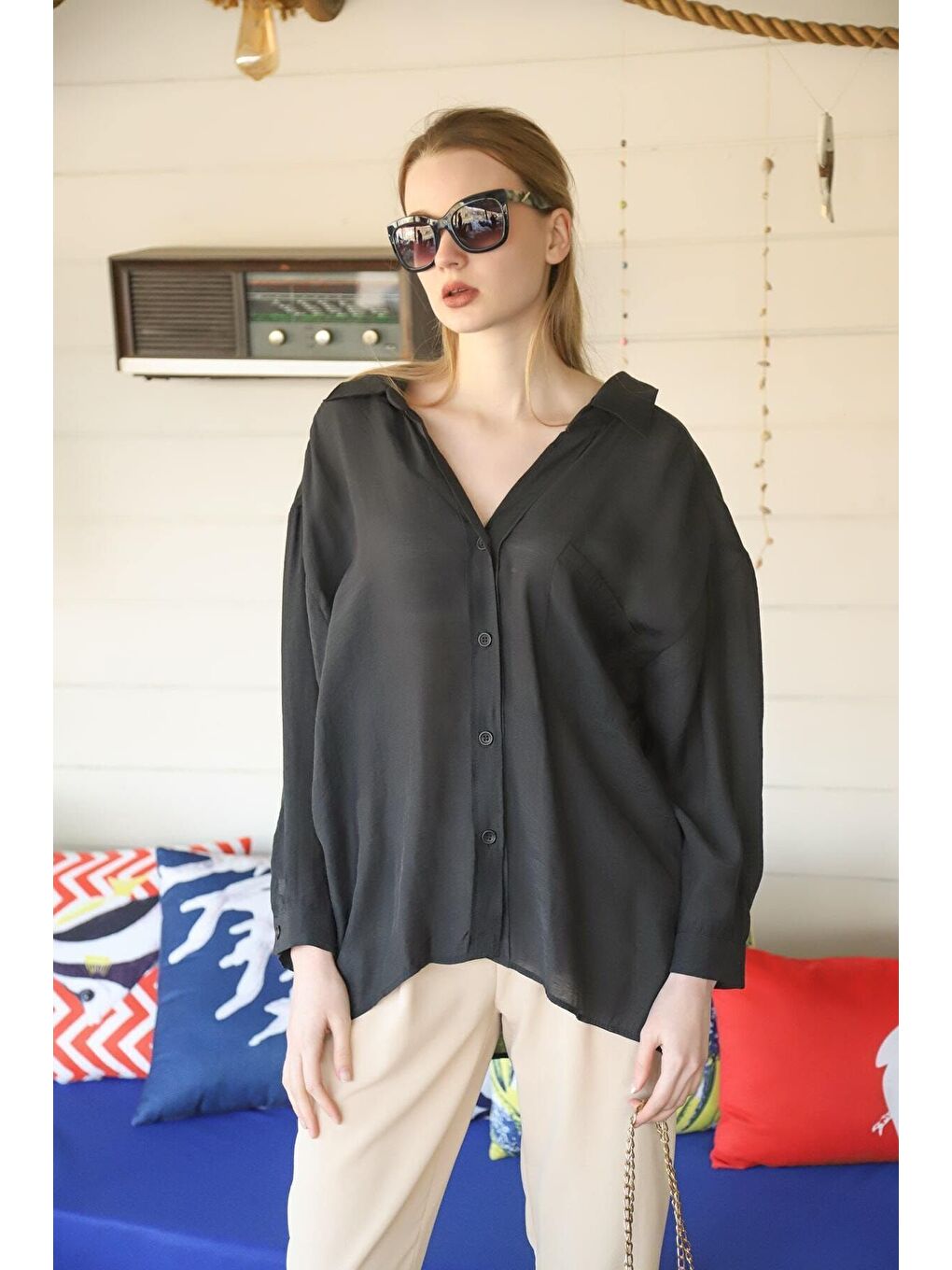 Kadın Siyah Owersize Uzun Basic Gömlek-4