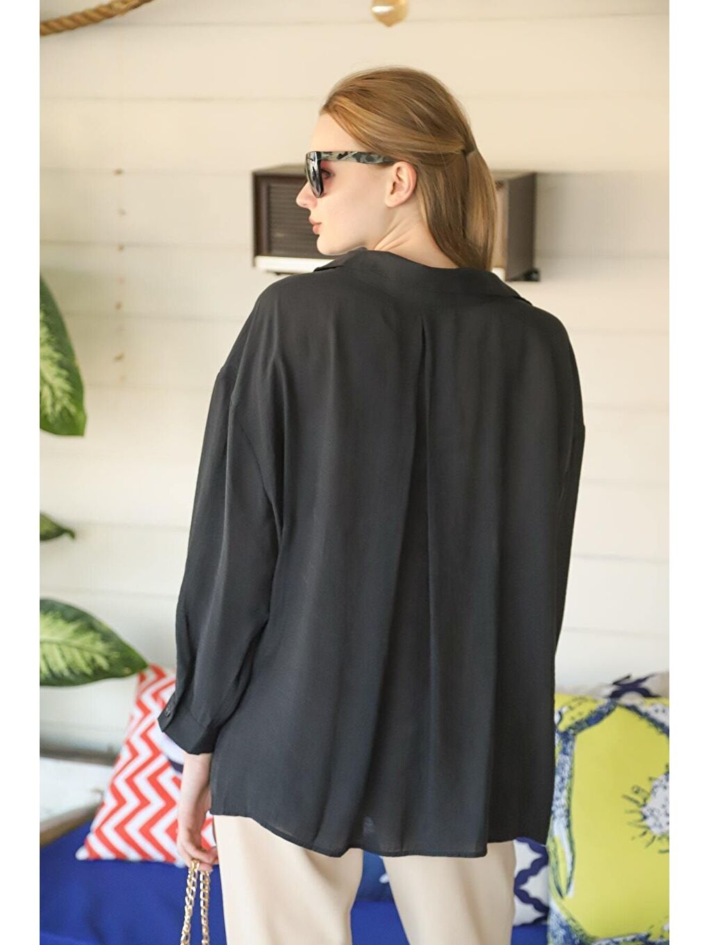 Kadın Siyah Owersize Uzun Basic Gömlek-5