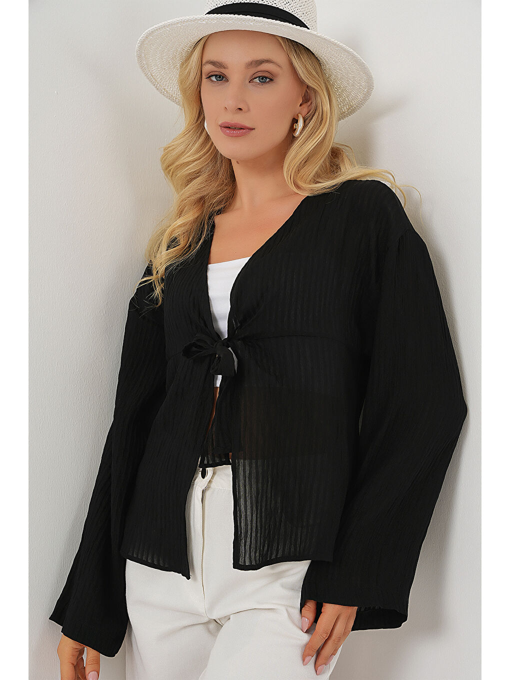 Kadın Önü Bağcıklı Bluz 952 - Siyah-2