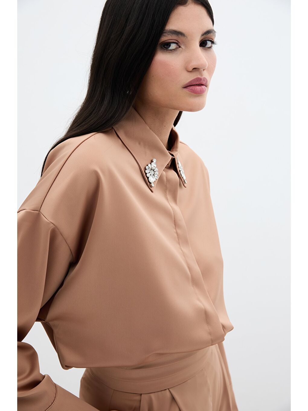 Kahverengi Aksesuar Detaylı Gömlek - Camel-6