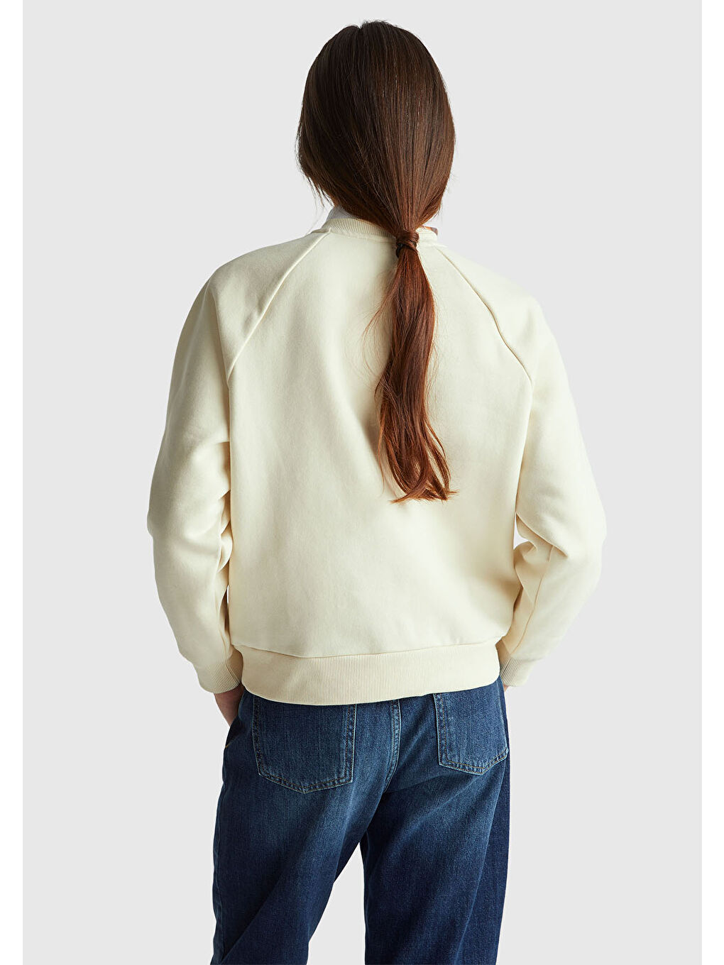 Ekru Kadın Krem Pamuk Karışımlı Önü Çiçek Desenli Bisiklet Yaka Sweatshirt-2