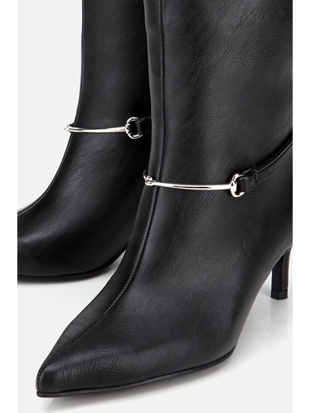 Kadın Siyah Kemer Detaylı Tokalı Bilekte Topuklu Bot-3