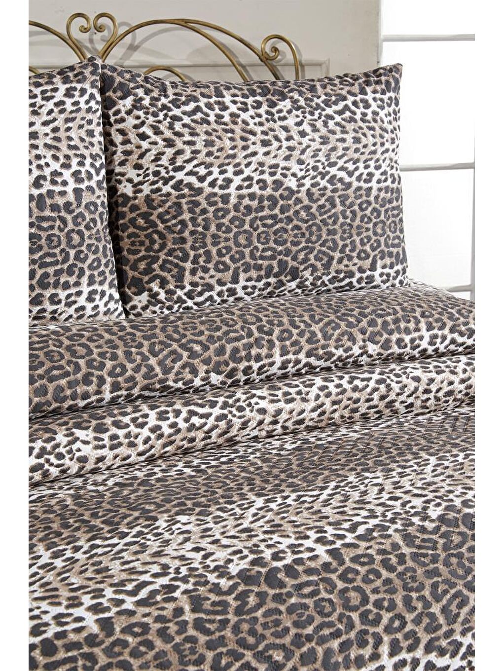 Karışık Ultrasonik Kapitoneli Leopar Çift Kişilik Yatak Örtüsü-3