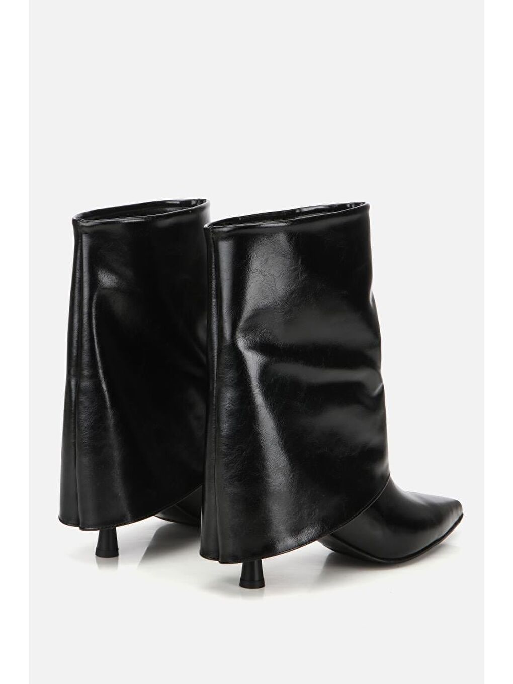 Kadın Rugan Siyah Pantolon Görünümlü Topuklu Bot-2