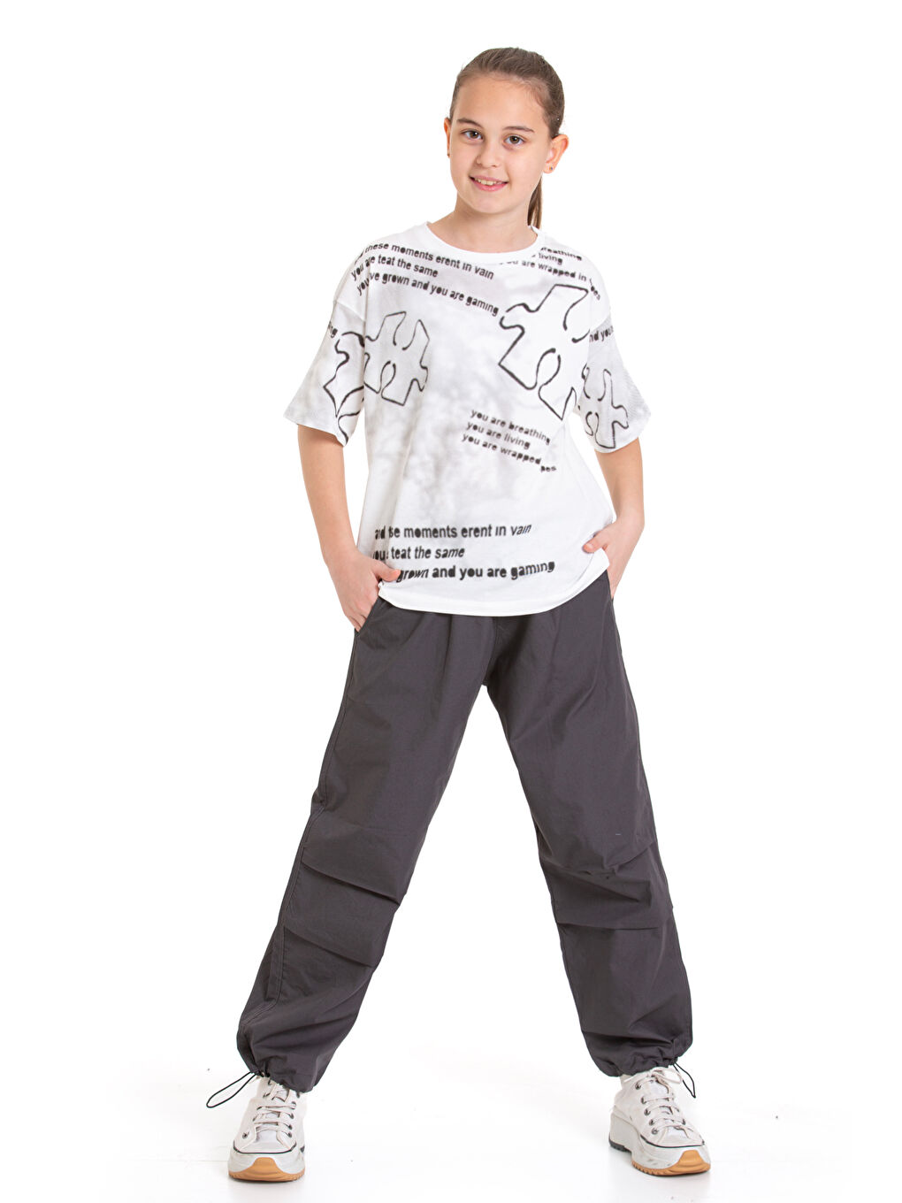 Gri Kız Çocuk 2'li Alt-Üst Takım (Paraşüt Pantolon+T-Shirt) P091-2
