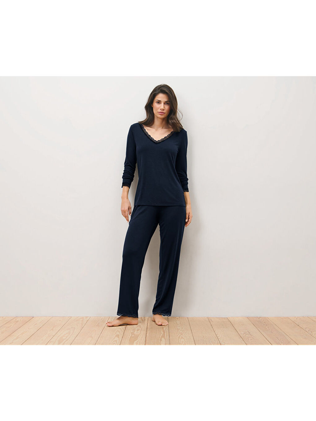 Kırmızı Kadın Pijama, Feminen, Mavi