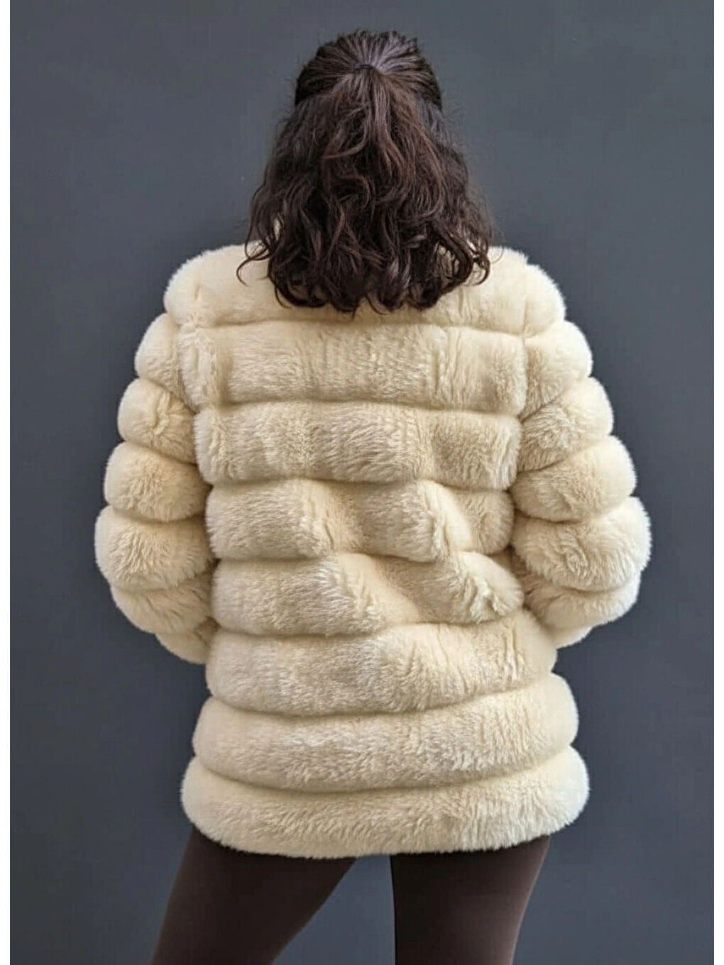 Ekru Kadın Açık Krem Pelüş Suni Kürk Ceket HZL23W-DSB110061-3