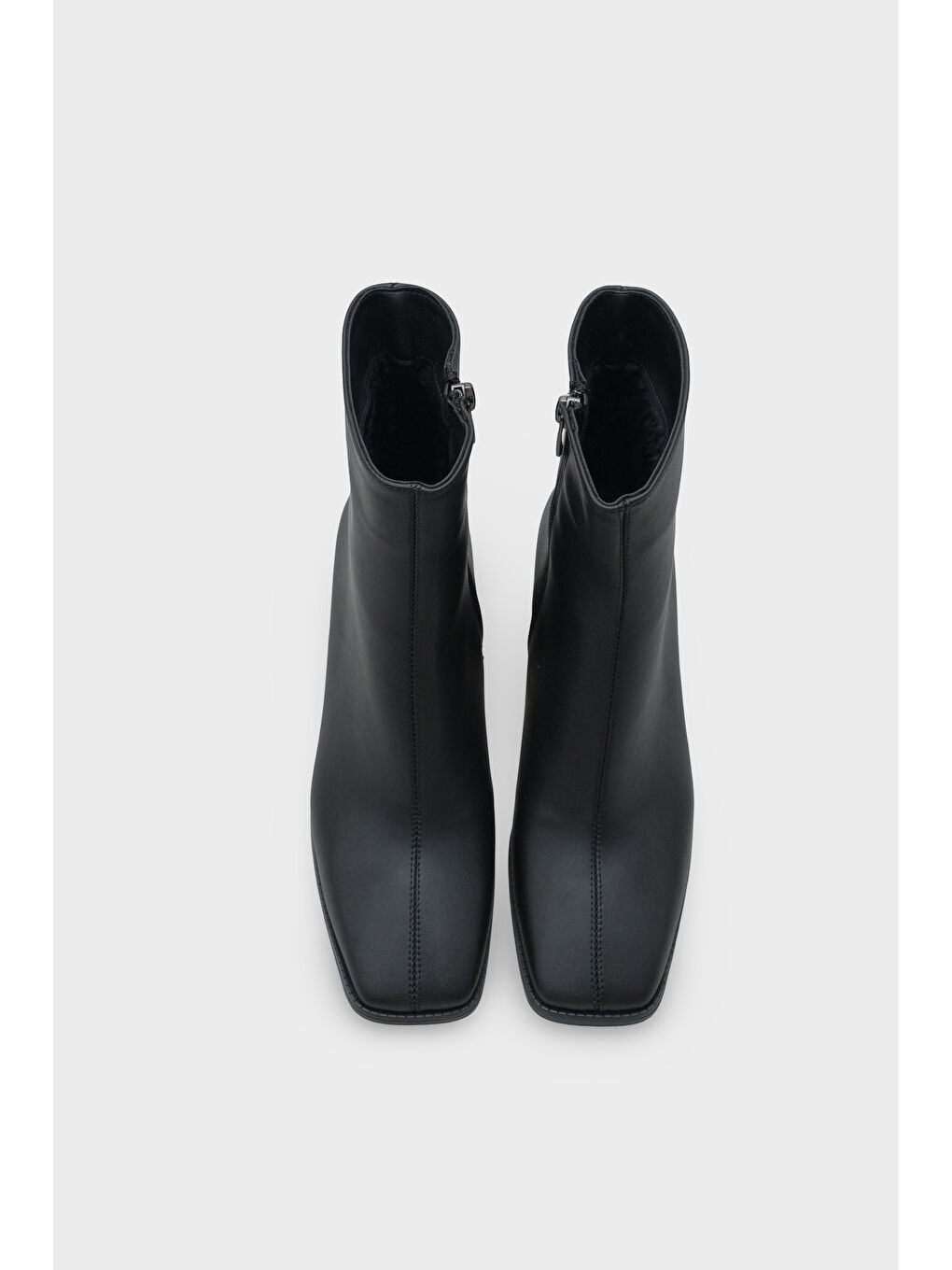 Siyah Celine Kadın bot-4