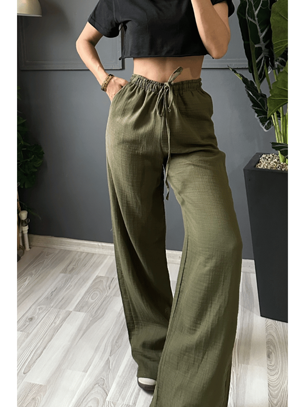 Haki Bol Paça Müslin Kadın Pantolon