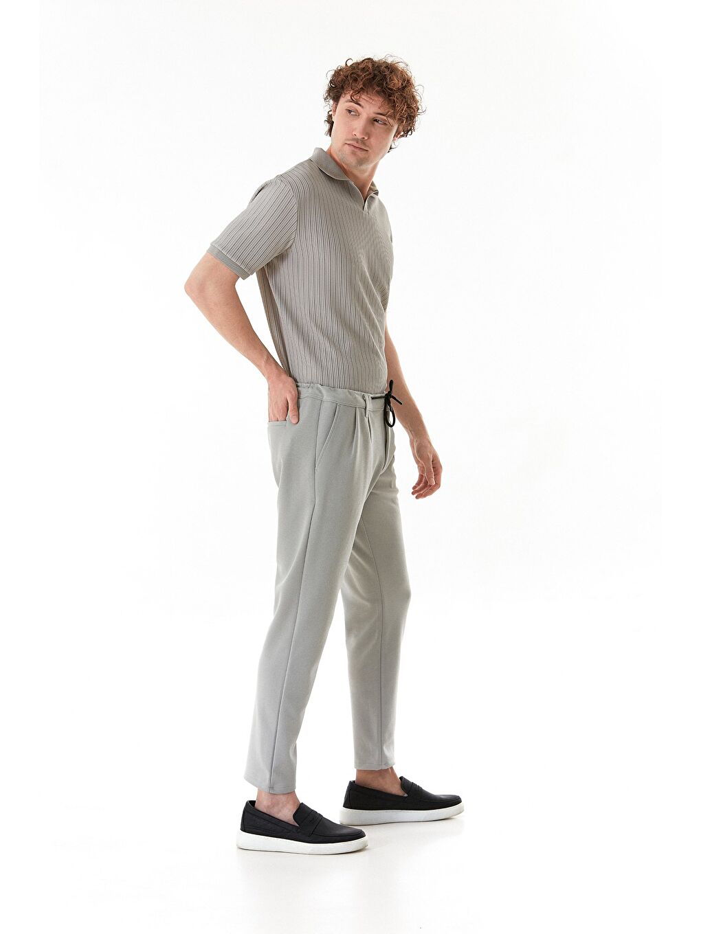 Gri Beli Bağlamalı Jogger Pantolon-3