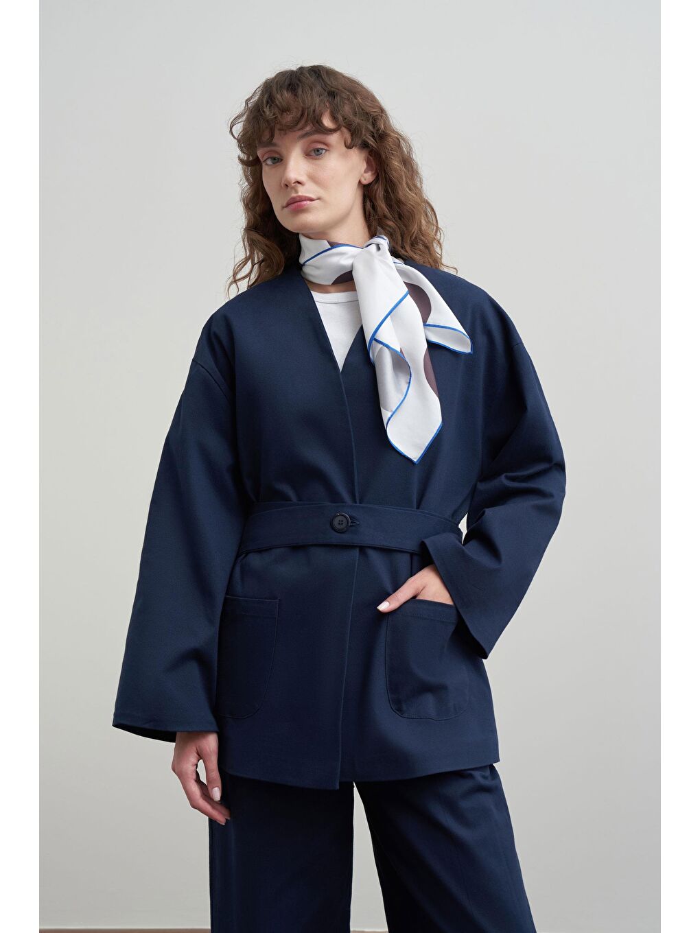 Lacivert-V Yaka Kuşaklı Gabardin Ceket-4