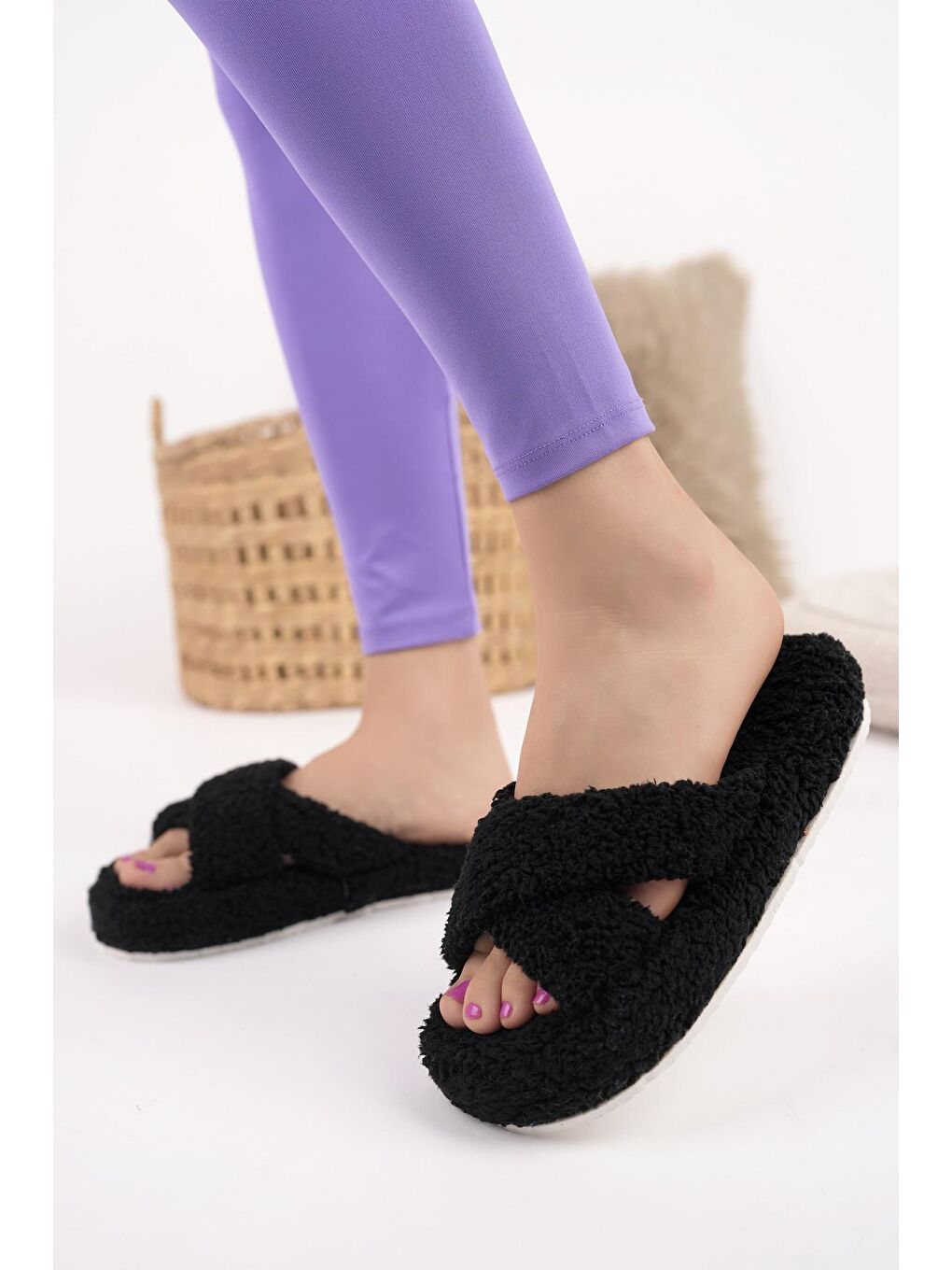 Siyah HAVLU Çapraz Kadın Ev Terliği Kışlık Terlik Ses Yapmaz