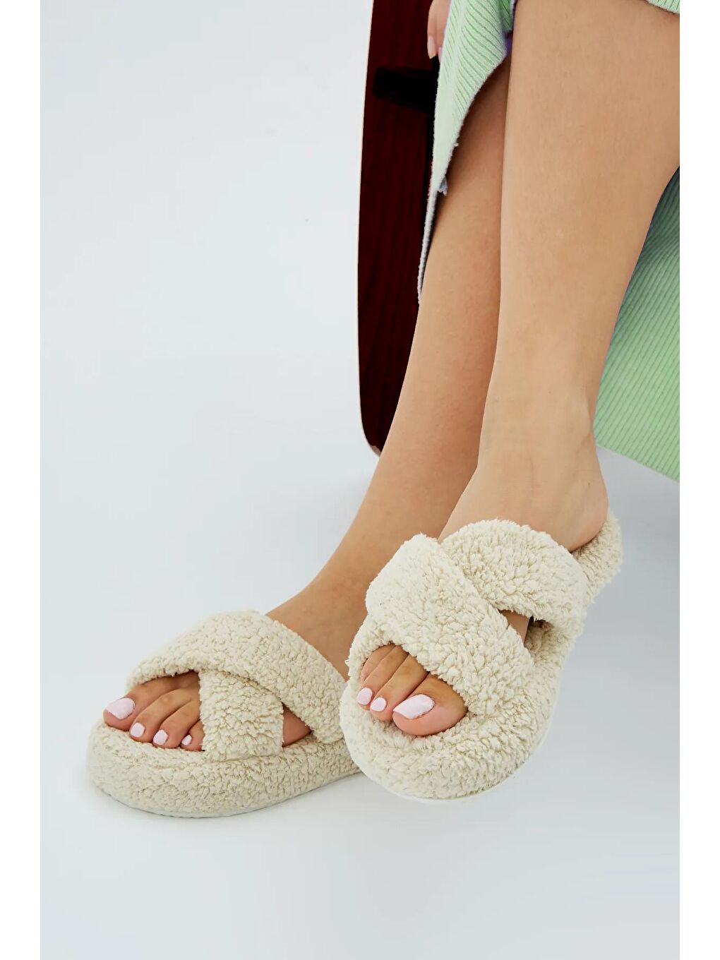 Ekru HAVLU Çapraz Kadın Ev Terliği Kışlık Terlik Ses Yapmaz