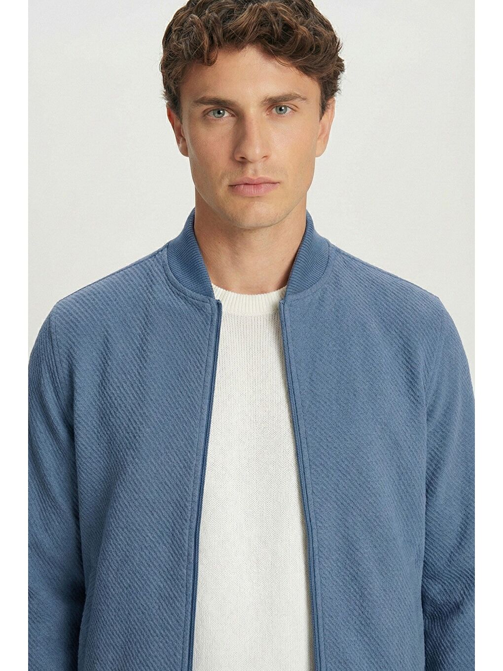 Mavi Giotelli İndigo Bomber Stil Armürlü Slim Fit Triko Yaka Fermuarlı 6 Drop Erkek Takım Elbise-3