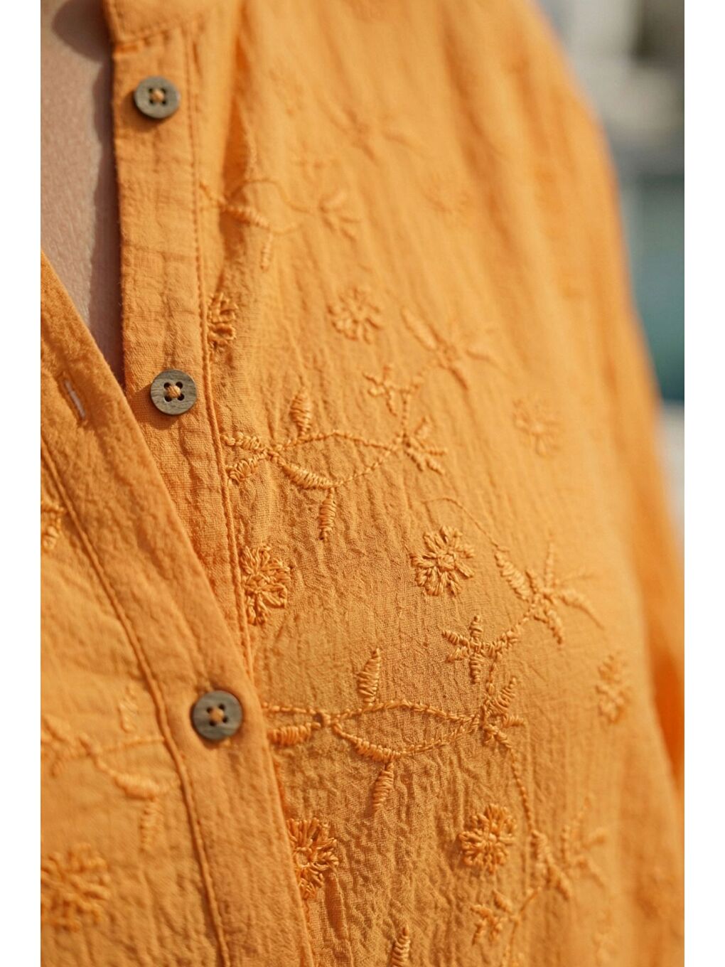 Turuncu Hakim Yaka Düğmeli Uzun Kollu Düğmeli Casual Müslin Dokuma Gömlek 75 63-1