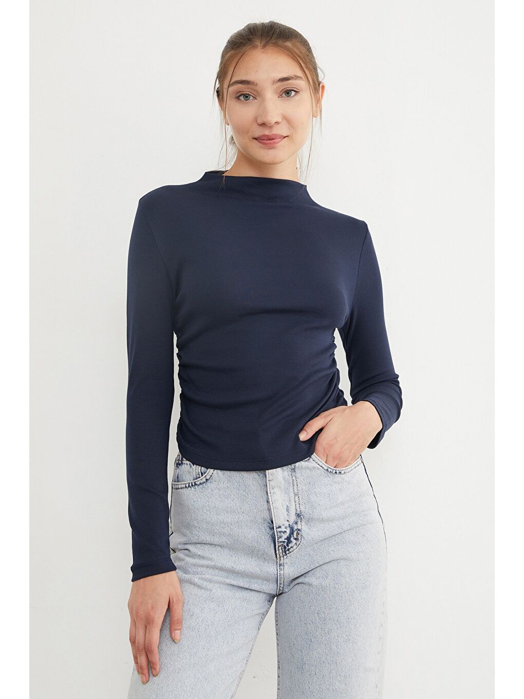 Lacivert Basic Yanları Drapeli Perkins Yaka Modal Bluz-1