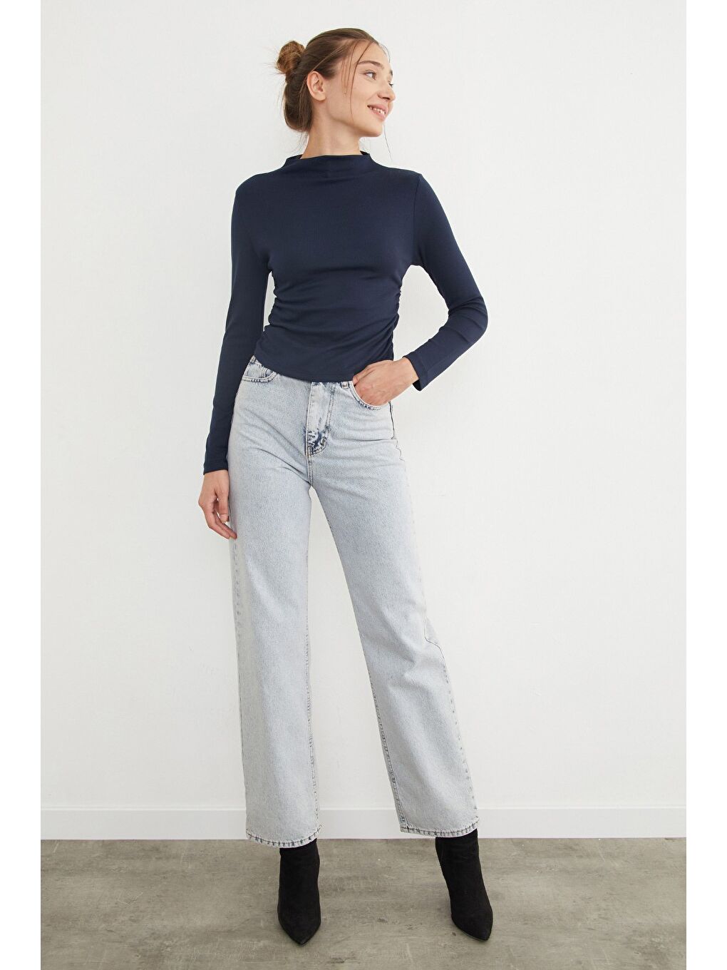 Lacivert Basic Yanları Drapeli Perkins Yaka Modal Bluz-2